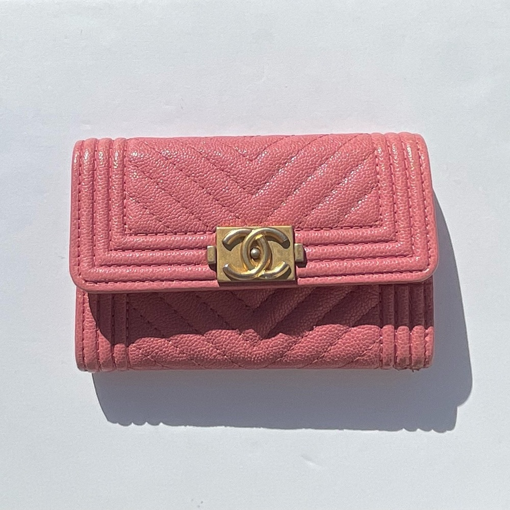 AUTHENTIC CHANEL Chevron Caviar Boy Compact Wallet Trifold Sakura Pink in Caviar